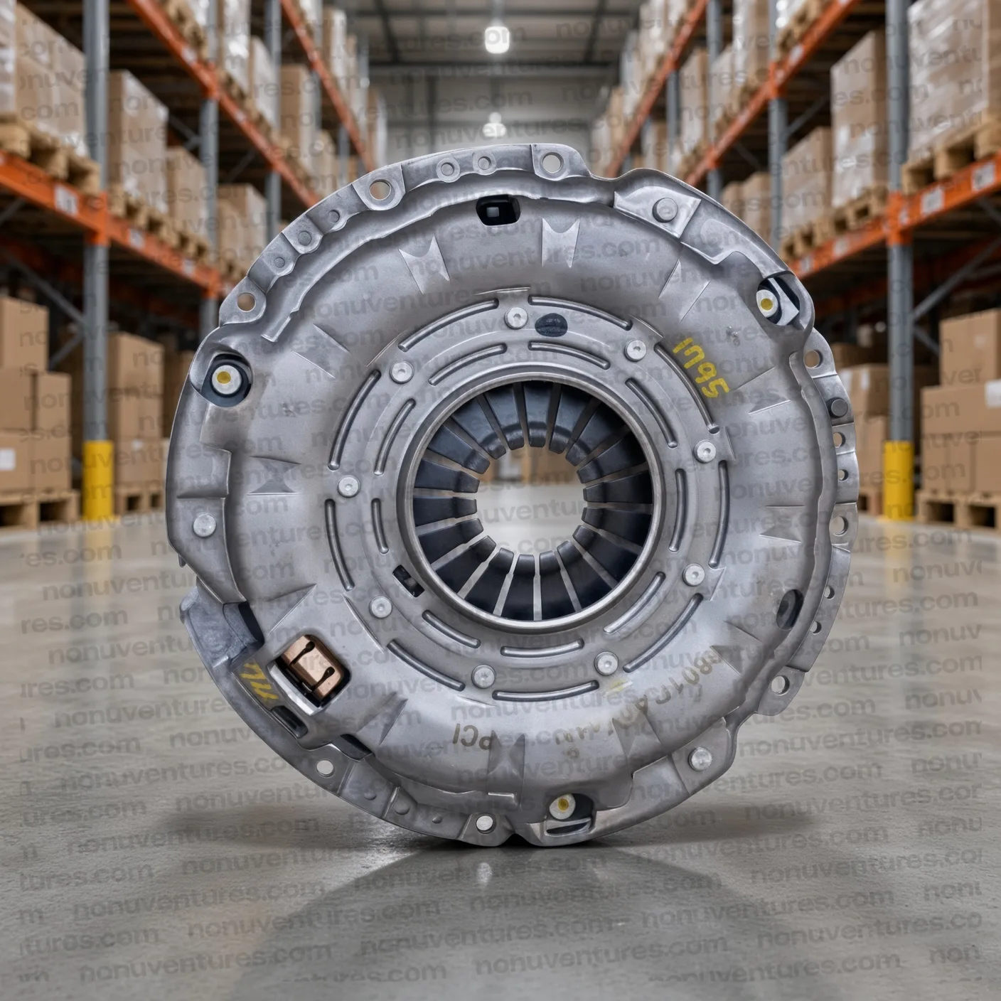 Clutch Disc & Pressure Plate Set / Juego de Disco de Embrague y Placa de Presión (0801CAA01051N) for Mahindra XUV500 — photo 2 of 3
