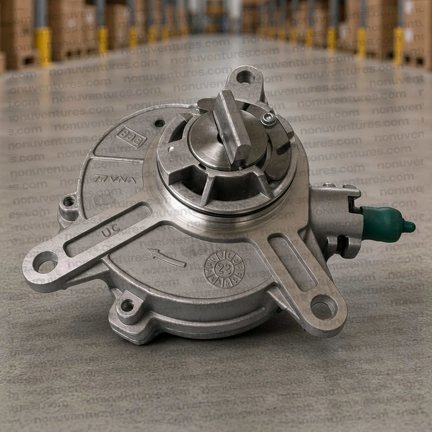 0306EAM00040N Vacuum Pump | Scorpio & XUV500 OEM | Nonu Ventures Vacuum Pump product photo — Mahindra OEM 0306EAM00040N for Scorpio & XUV500 — Nonu Ventures